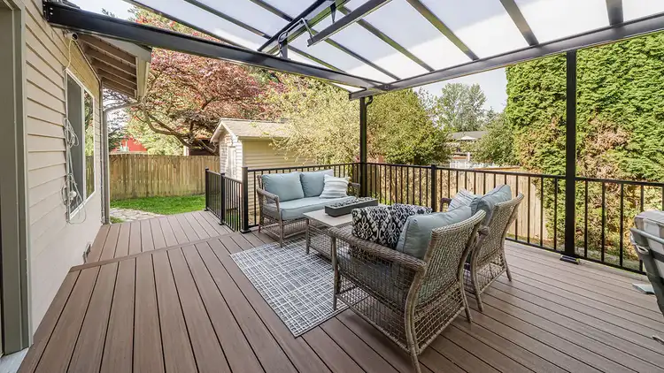 Heilman-Deck-and-Fence-Bothell-2-copy.webp