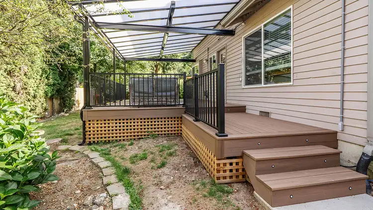 Heilman-Deck-and-Fence-Bothell-1-copy.webp