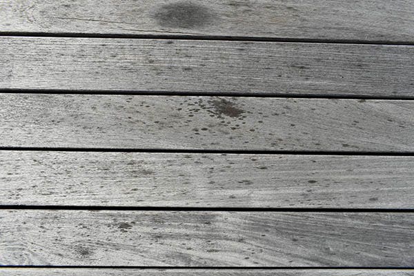 Composite decking comparison reveals inferiority of wood
