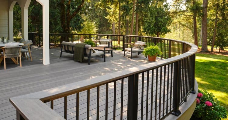 Keep It Cool With Curved Composite Decking | TimberTech