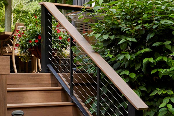 Deck styles with mixed railing materials