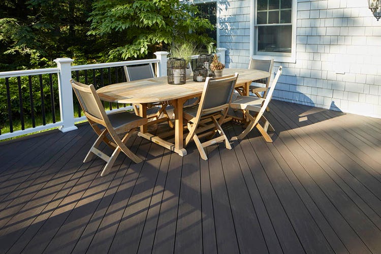 A composite deck deck made with Multi-Width decking in a diagonal pattern