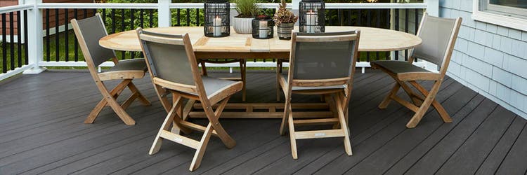 Diagonal assortment pattern deck design with Multi-Width Decking