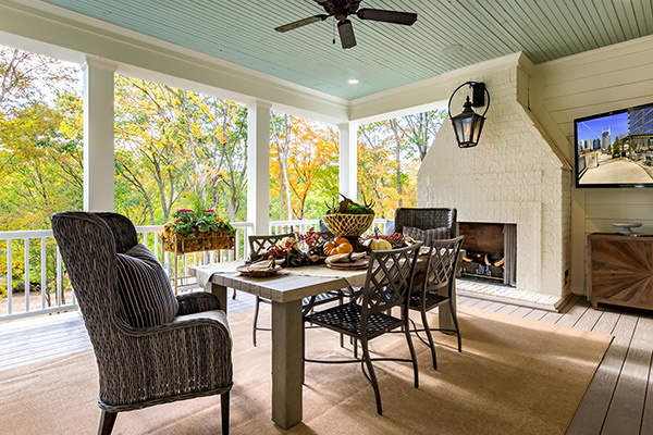 Screened-in porch with TimberTech AZEK Harvest Collection decking in Slate Gray