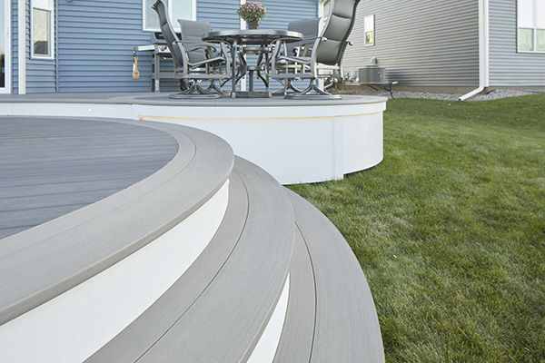 TimberTech-AZEK-Circle-Deck-Coastline-Island-Oak-Exterior-Home-Design-Ideas