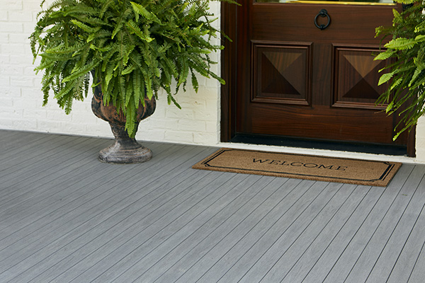 Southern Living Showhome with TimberTech Porch in Coastlline