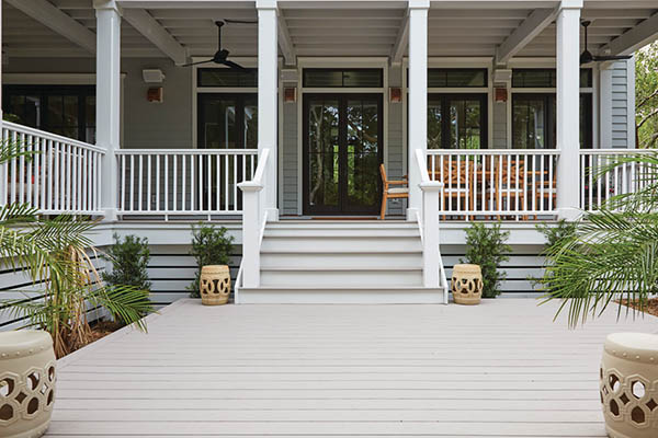 Deck fascia for southern charm