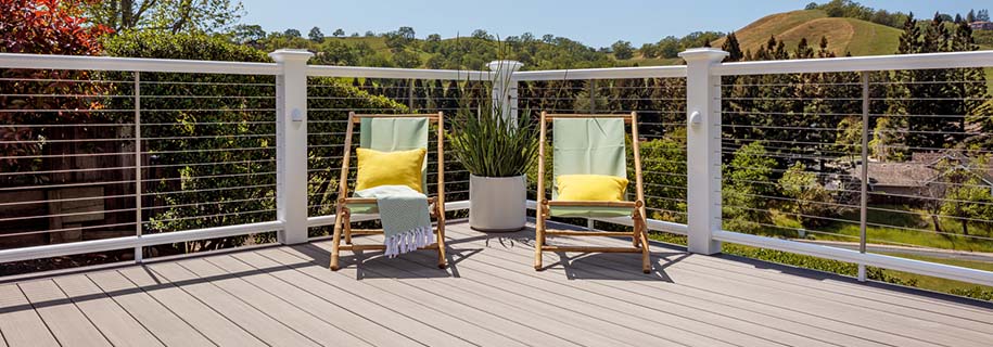 Low maintenance decking reviews for easy to clean deck