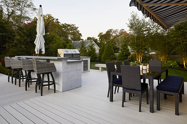 Outdoor living space ideas with dining variety