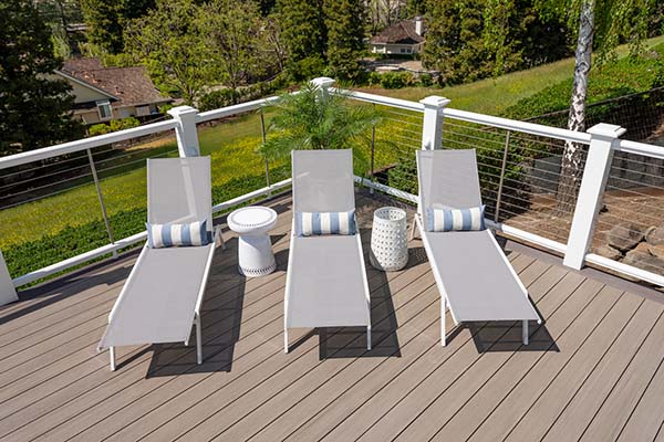 Modern deck design ideas