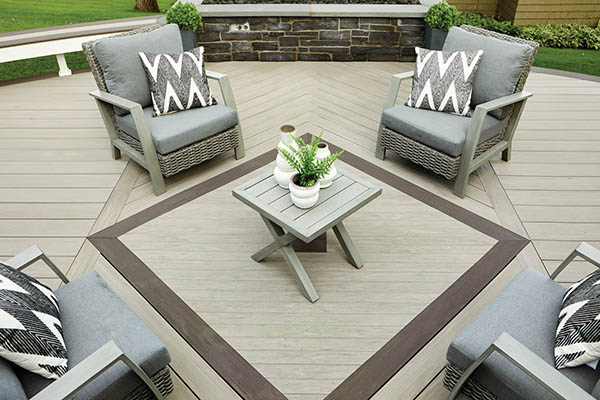 Use multi-width decking to create deck patterns