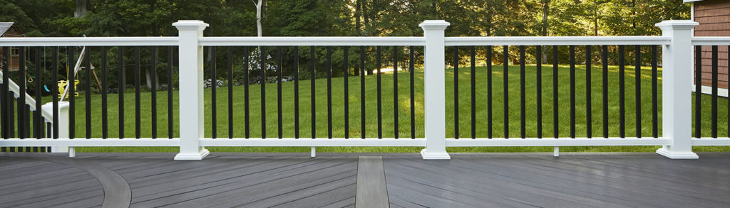 Modern deck railing ideas by TimberTech
