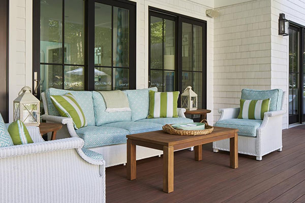 Finishing under deck areas with a shady lounge