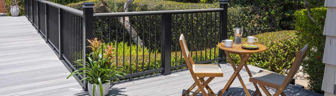 A composite deck featuring Ashwood and Espresso decking