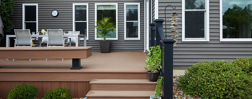 House and deck color combinations for gray homes