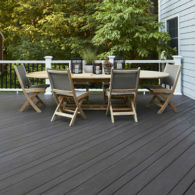 How to design a backyard deck to accommodate your desired function
