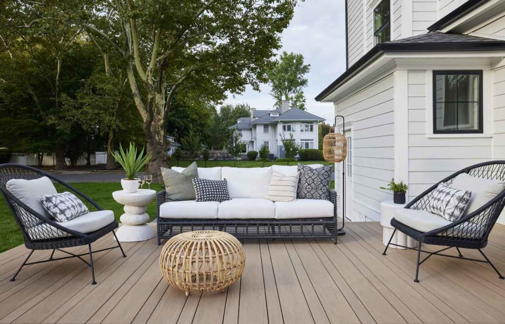 Scandi outdoor space on deck