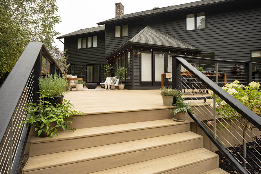 Deck top rail ideas include the Contemporary Top Rail in Classic Black