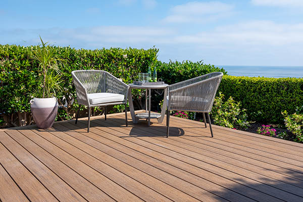 Easy deck ideas and DIY deck ideas benefit from low maintenance materials