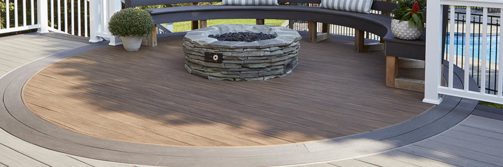 Tri-color circular inlay deck design