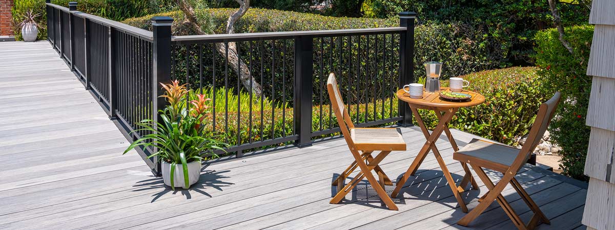 Aluminum railing provides a sleek, modern design