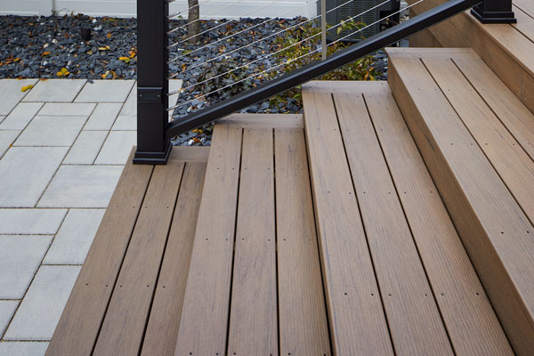 Close-up of composite deck stairs with TOPLoc color-matched screws