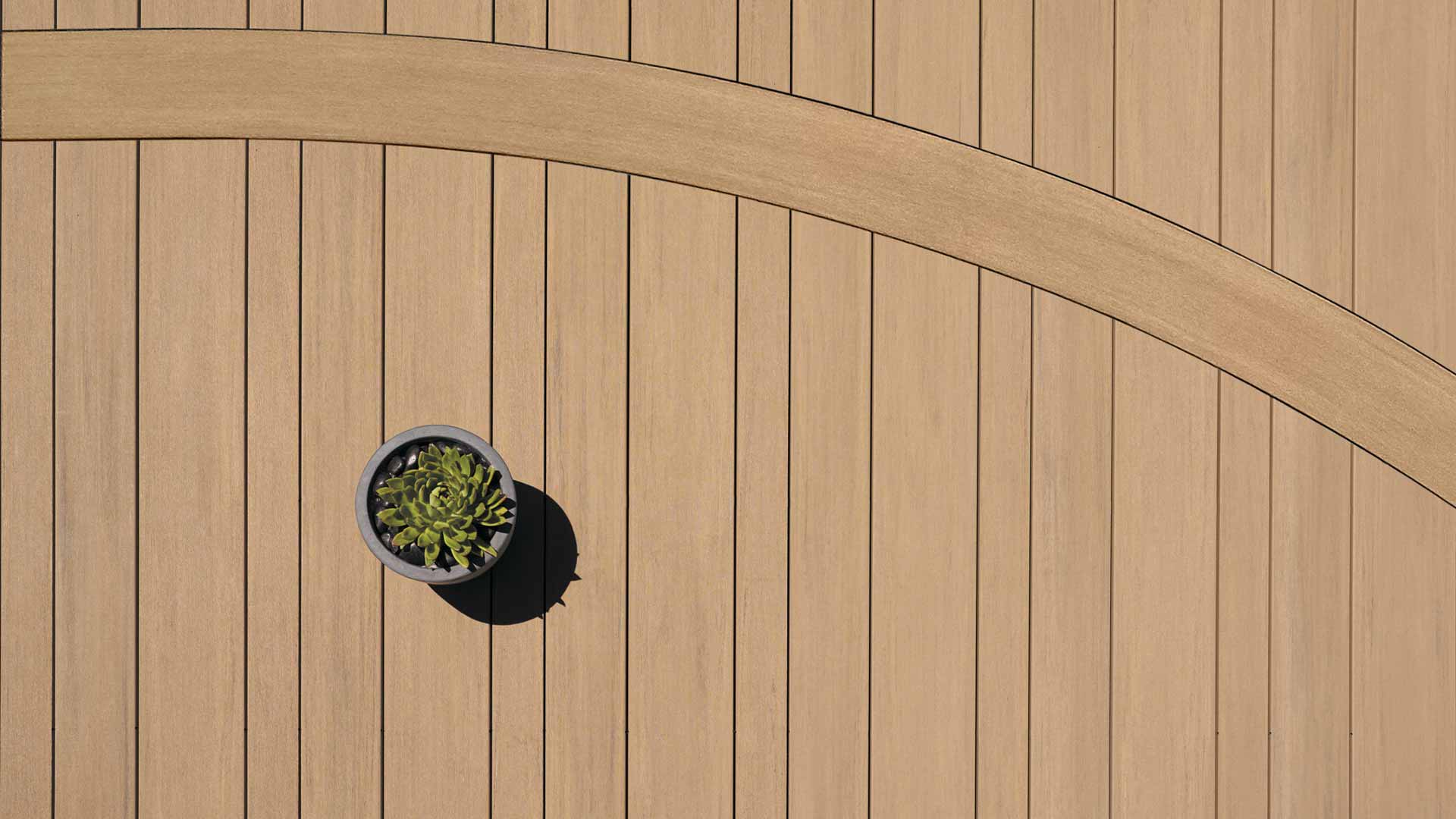 Detail shot of multiwidth and curved deck board design